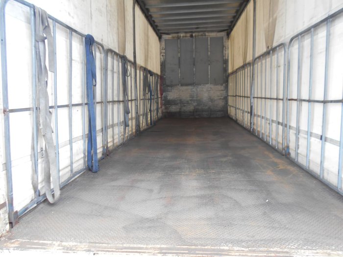 1998 ISUZU FVR950 White