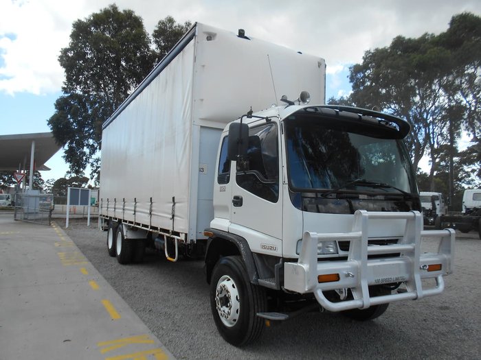 1998 ISUZU FVR950 White
