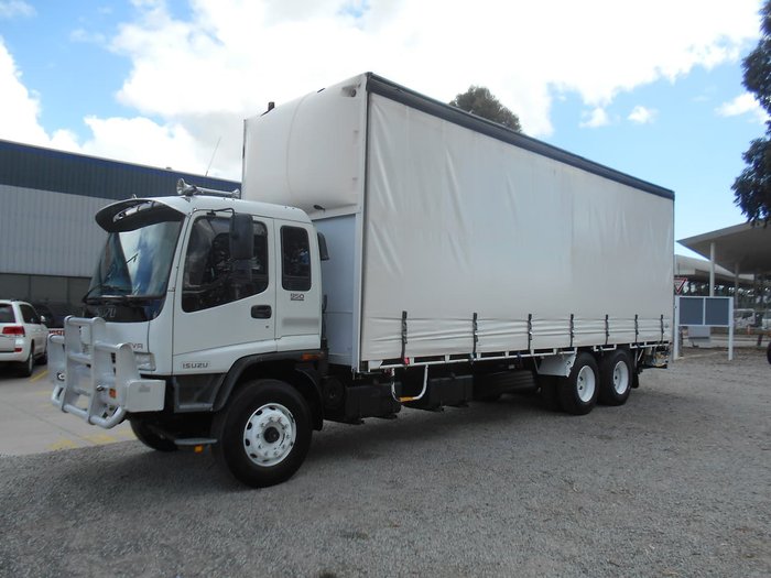 1998 ISUZU FVR950 White
