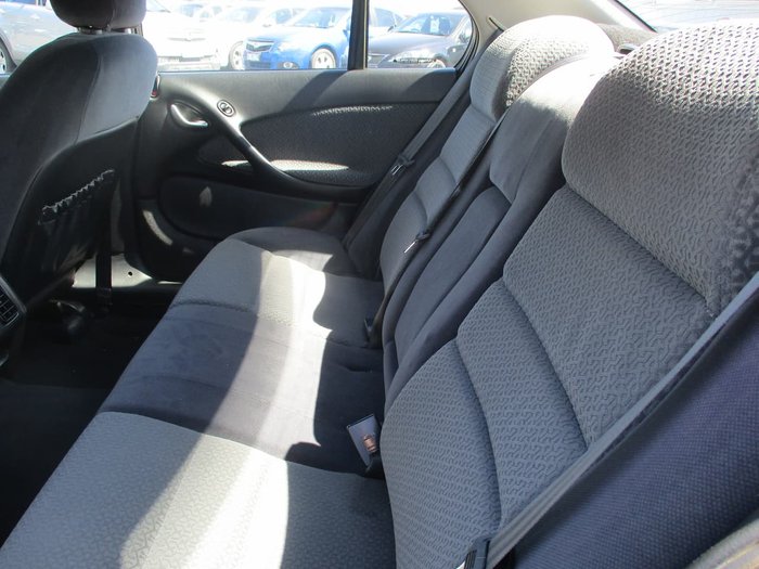 2005 Holden Berlina VZ Blue