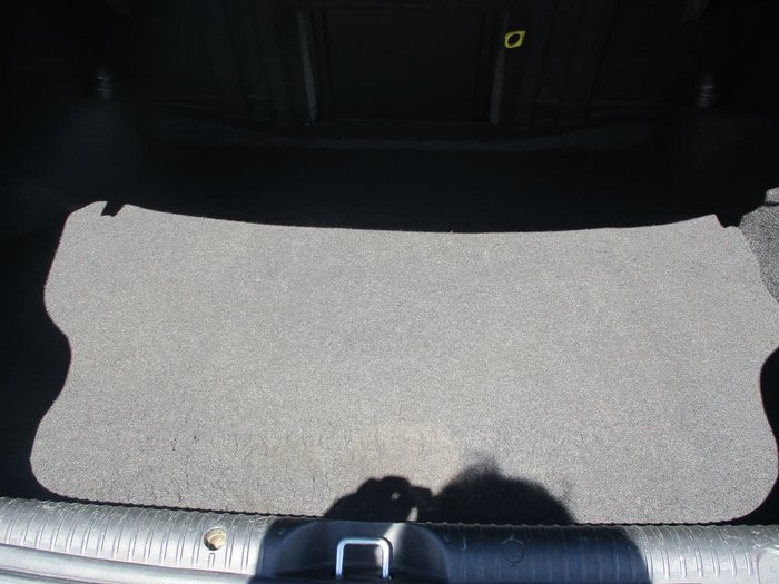 2005 Holden Berlina VZ Blue