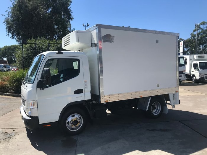 2016 MITSUBISHI FUSO CANTER 515 WHITE