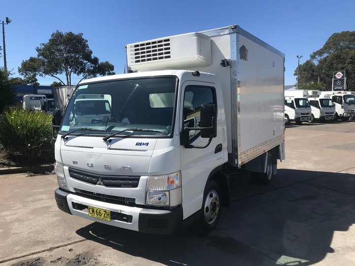 2016 MITSUBISHI FUSO CANTER 515 WHITE