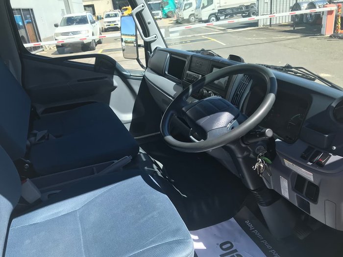 2017 MITSUBISHI FUSO CANTER 515 WHITE