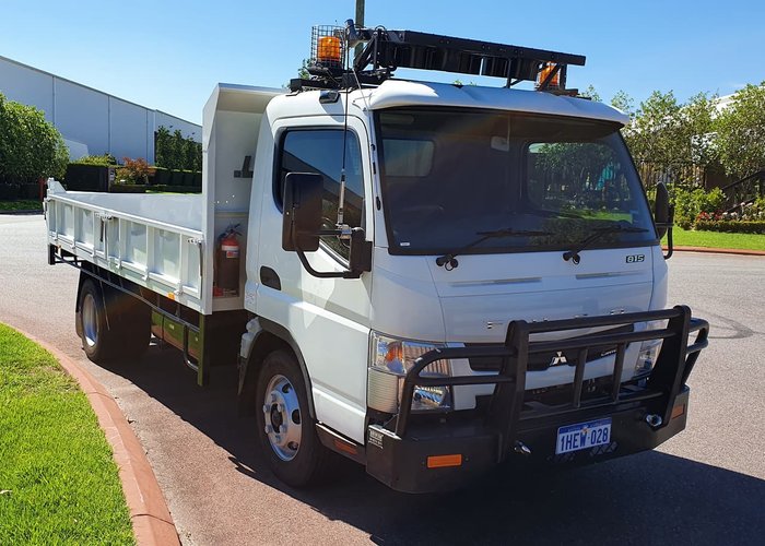 2015 FUSO 815 CANTER WHITE