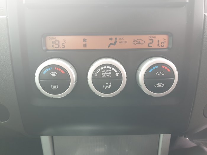 2012 Nissan Navara ST-X D40 Series 5 4X4 SILVER OR CHROM