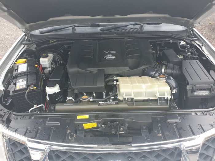 2012 Nissan Navara ST-X D40 Series 5 4X4 SILVER OR CHROM