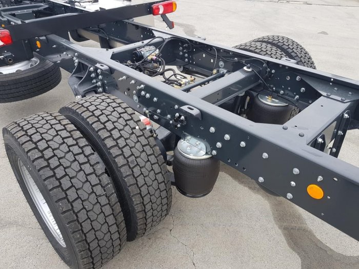 2021 IVECO EUROCARGO E6 ML120E28 SLEEPER CAB CHASSIS AUTO null null White