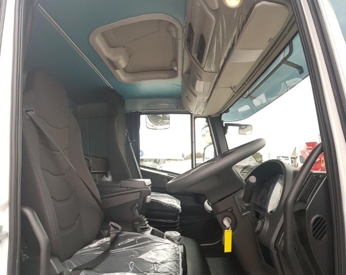 2021 IVECO EUROCARGO E6 ML120E28 SLEEPER CAB CHASSIS AUTO null null White