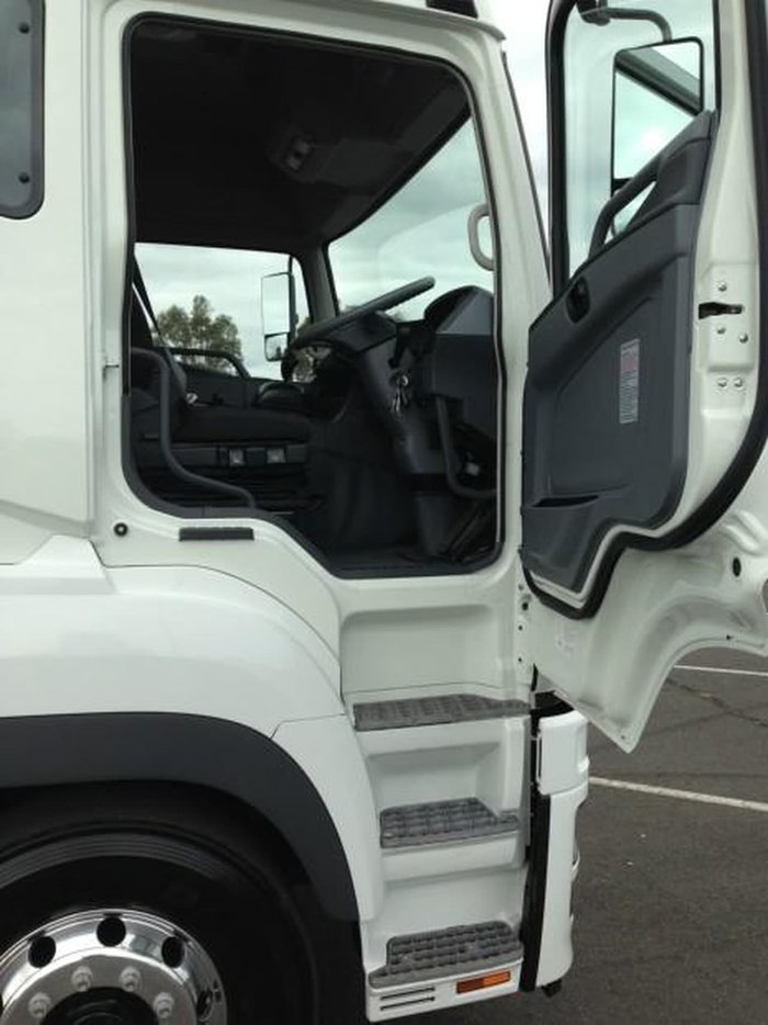 2020 FUSO FV54 null null White