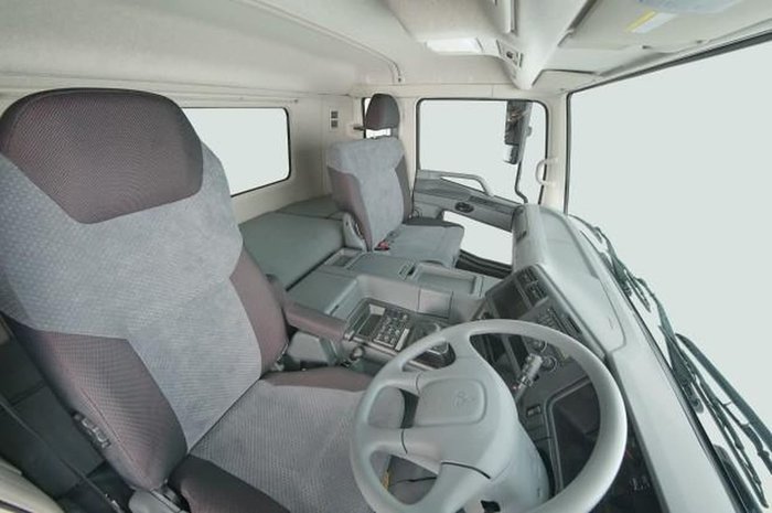 2020 FUSO FV54 null null White