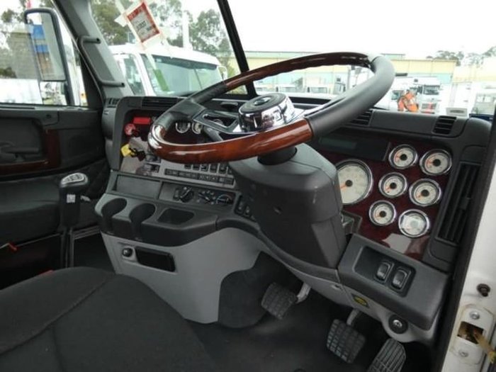 2018 FREIGHTLINER CORONADO CORONADO 114 TIPPER null null White