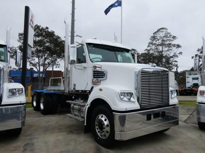 2018 FREIGHTLINER CORONADO CORONADO 114 TIPPER null null White