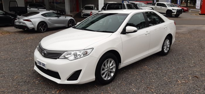 2014 Toyota ASV50R-DETDKQ 306248002 ALTISE Diamond White 061