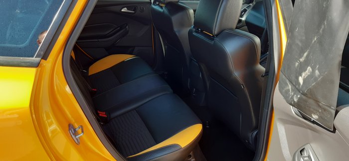 2012 Ford Focus ST LW MKII Tangerine scream