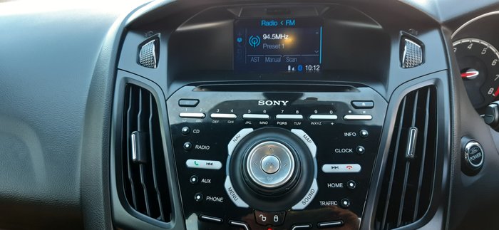 2012 Ford Focus ST LW MKII Tangerine scream