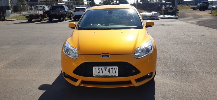 2012 Ford Focus ST LW MKII Tangerine scream