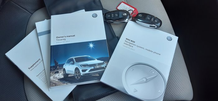 2017 Volkswagen Touareg Monochrome 7P MY18 Four Wheel Drive BLACK