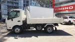 2020 HINO 300 SERIES 617 SHORT TIPPER null null White