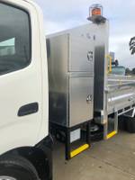 2020 HINO 300 SERIES 616 MEDIUM AUTO ALLOY TIPPER WITH TOOL BOX null null White