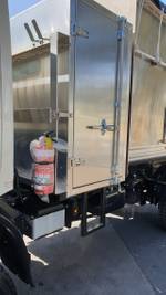 2020 HINO 300 SERIES 817 4X4 CHIPPER TIPPER null null White