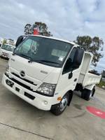 2020 HINO 300 SERIES 917 TIPPER - NEW MODEL null null White