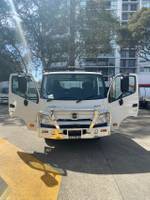 2020 HINO 300 SERIES 616 CREW CAB TRADEACE White