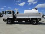 2004 UD PK265 TIPPER/TANKER WHITE
