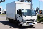 2015 HINO 616 AUTO PANTECH WHITE