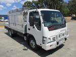 Isuzu NPR 200 Medium Tradepack