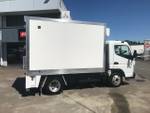 2016 MITSUBISHI FUSO CANTER 515 WHITE